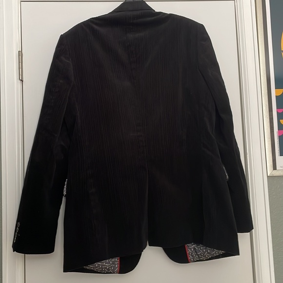 Penguin Sport Coat - Picture 2 of 8
